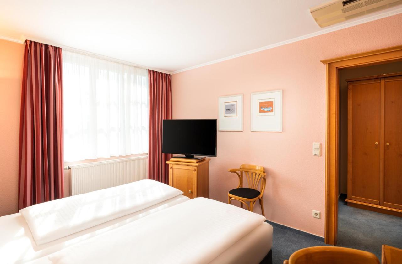 Arthotel Ana Fleur พาเดอร์บอร์น ภายนอก รูปภาพ